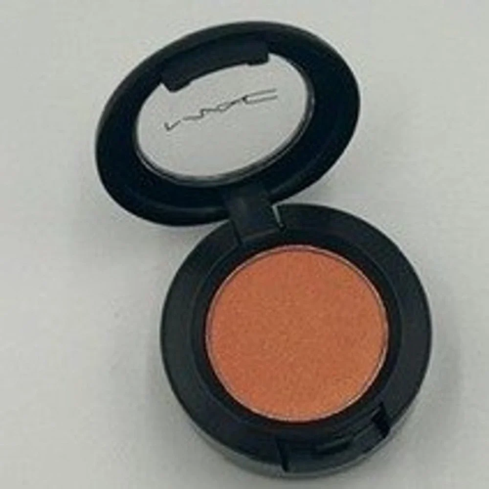 MAC Eye Shadow Suspiciously Sweet Frost 1.5g New In Box Coral Shimmer